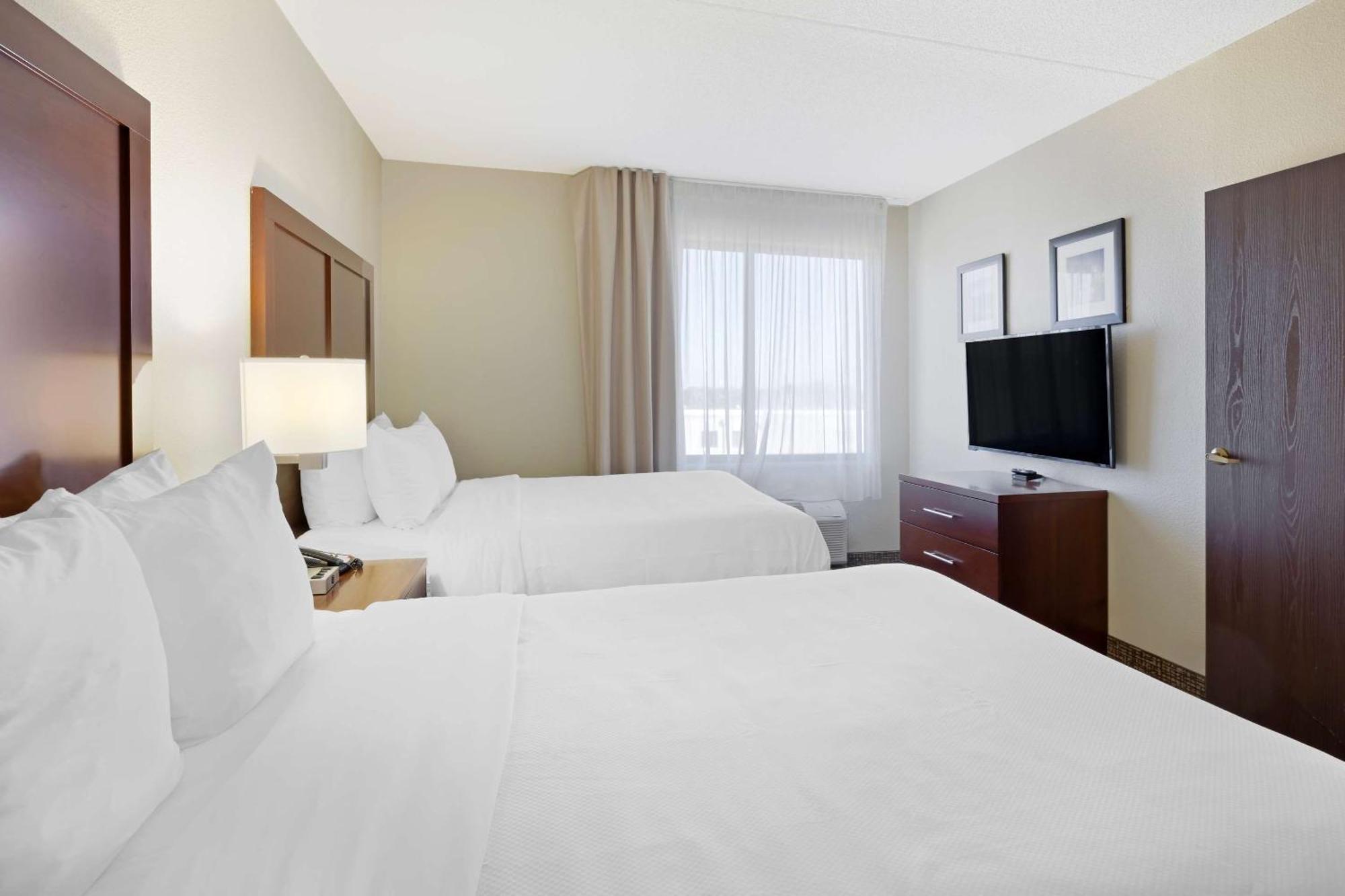Comfort Inn & Suites Уичита Екстериор снимка