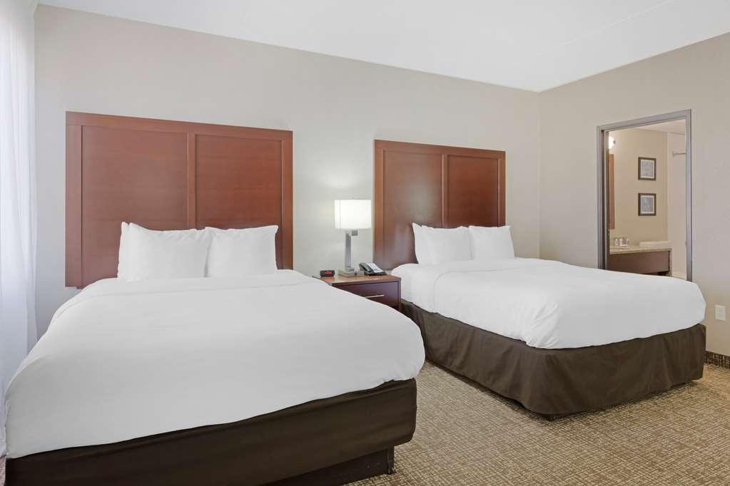 Comfort Inn & Suites Уичита Стая снимка