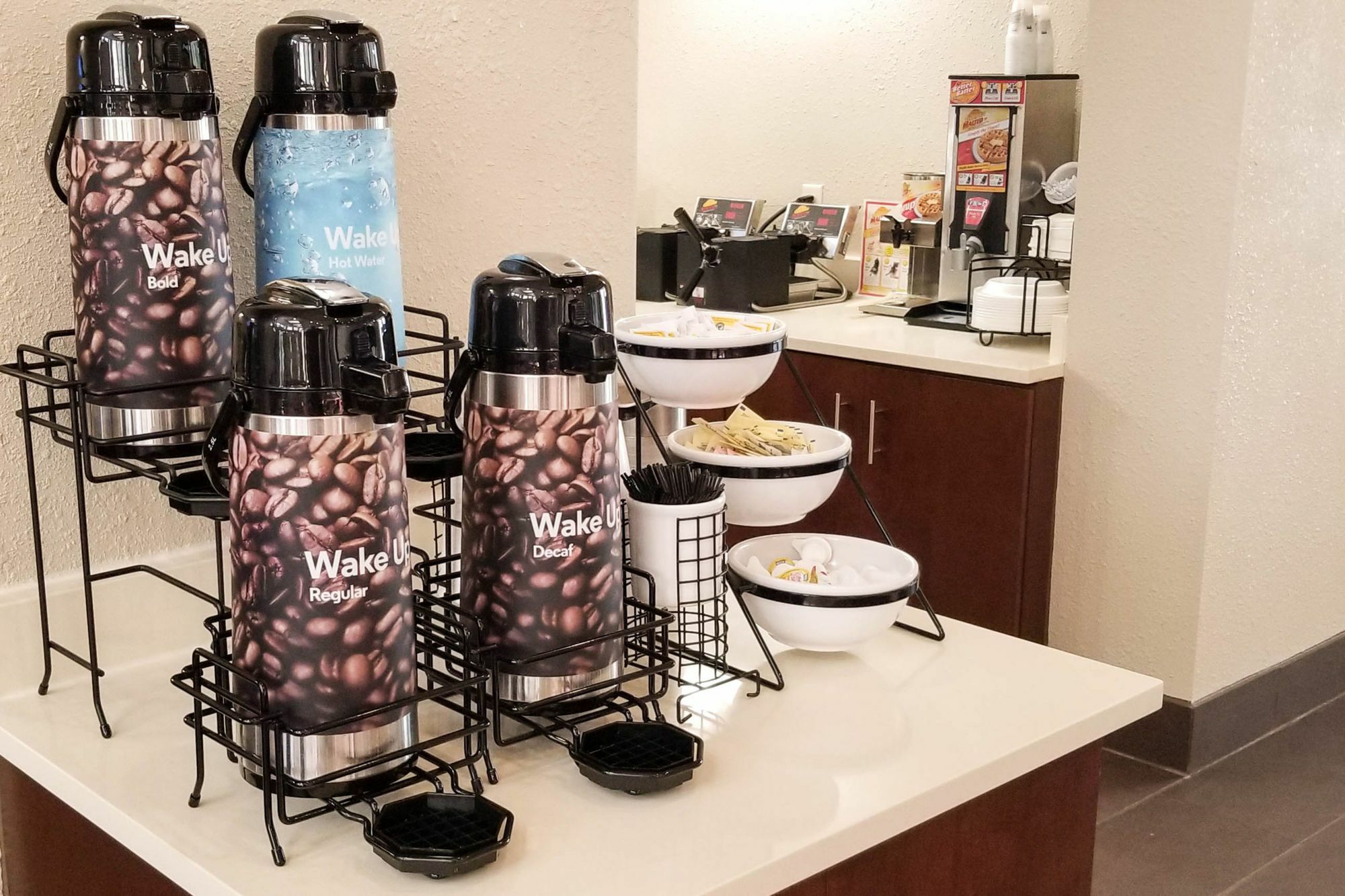 Comfort Inn & Suites Уичита Екстериор снимка
